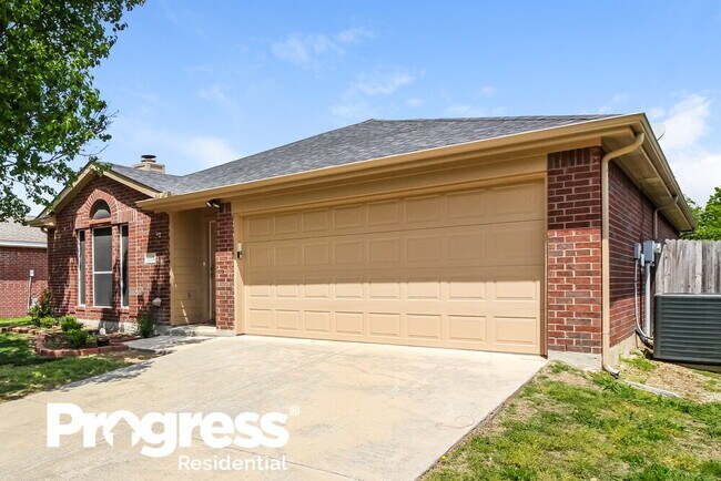 Building Photo - 1113 Lake Bluff Dr