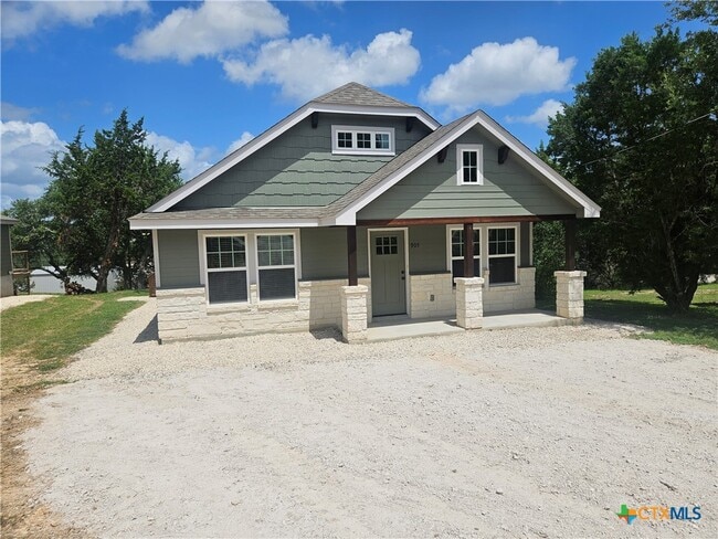 Building Photo - 905 Roadrunner Spur