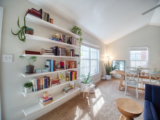 Foto del edificio - 3276 Thomas Hill Way