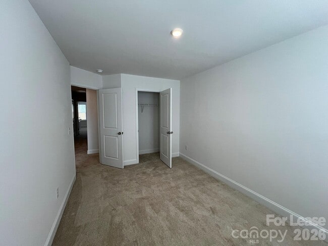 Foto del edificio - 7708 Ethora Wy