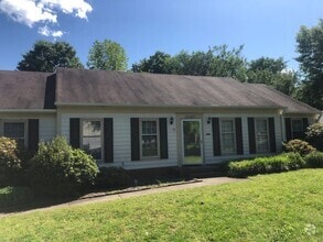 Building Photo - 12107 Bay Tree Way