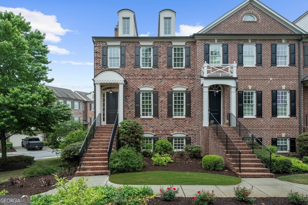 Foto principal - 410 Rose Garden Ln
