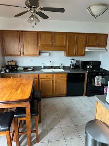 Building Photo - 749 E Whispering Oaks Dr