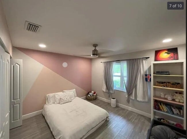 Foto del edificio - 208 Sandpiper Ave