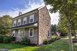 Building Photo - 4001 Street Rd