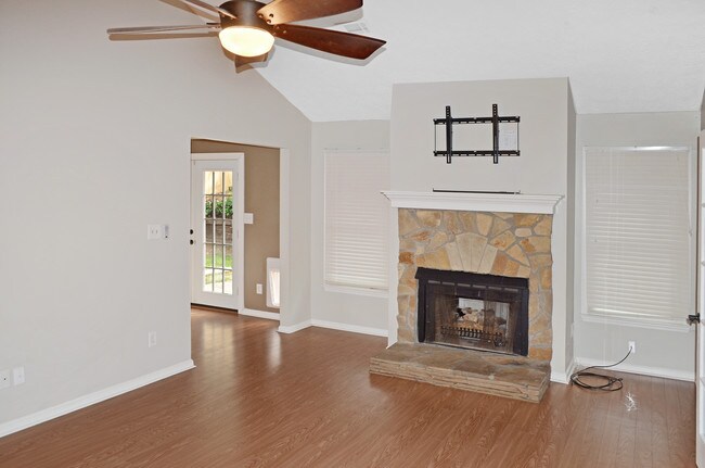 Foto del edificio - 2063 Arbor Forest DR SW