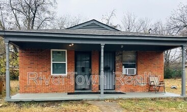 Building Photo - 1490 Lake Grove St
