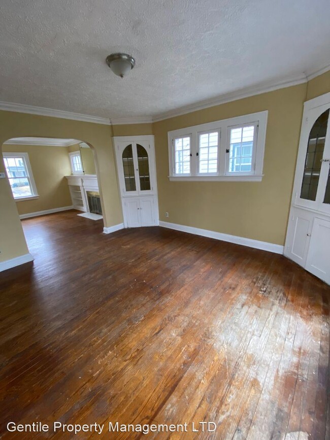 Foto del edificio - 3 br, 1.5 bath House - 16204 Invermere Ave