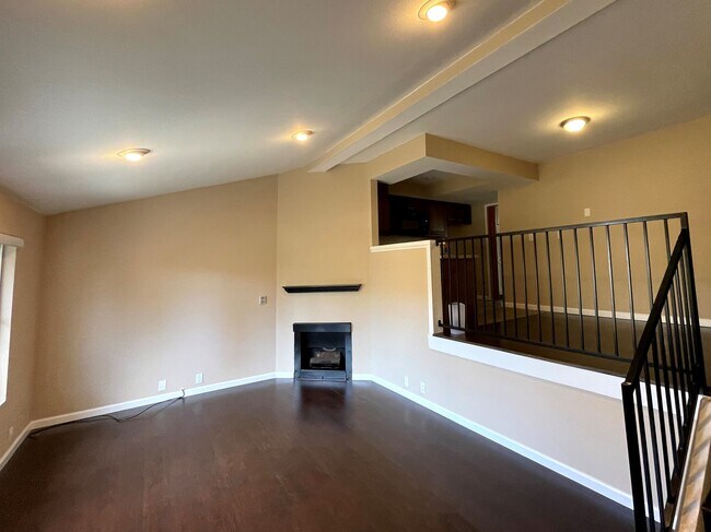 Building Photo - 648 Coronado Ave