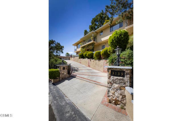 Building Photo - 3139 Linda Vista Rd