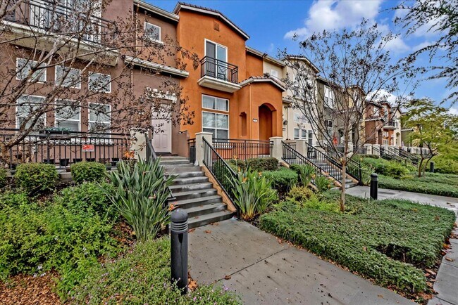 Building Photo - 369 Esfahan Ct