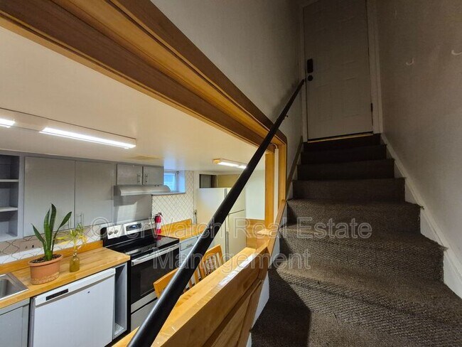 Foto del edificio - 1403 Valarian St