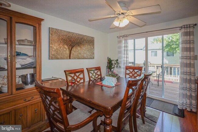 Building Photo - 12501 Starfire Ct