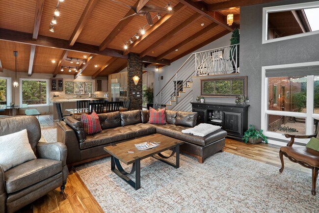 Foto del edificio - FURNISHED 6-12 MONTH LEASE - WEST SEDONA - GATED COMMUNITY