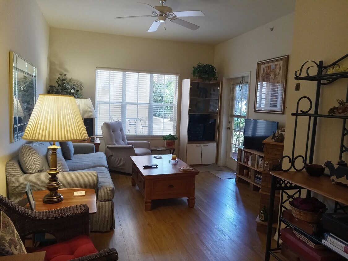 100 4th Ave S Unit 109, Saint Petersburg, FL 33701 Condo for Rent in