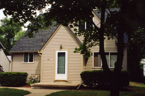 Building Photo - 1411 Rosewood St