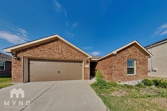 Building Photo - 526 A D Crain St