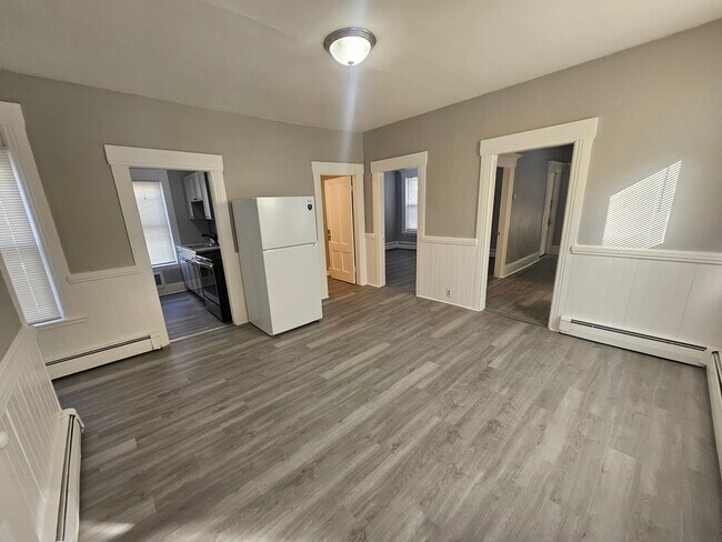 Foto del edificio - 275 Lake Ave