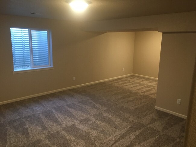 Building Photo - 95 Pike Lane