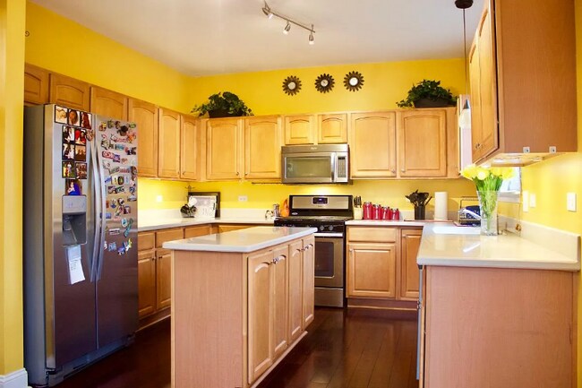 Foto del edificio - 576 Declaration Ln