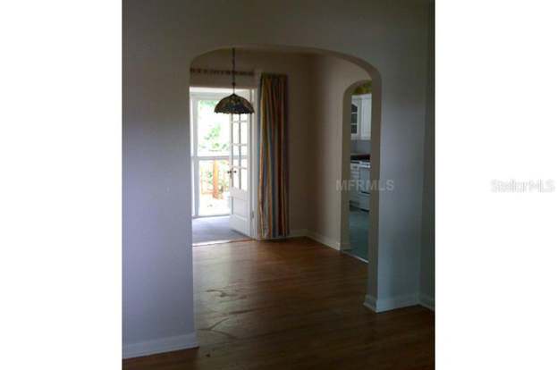 Building Photo - 712 Floral Dr