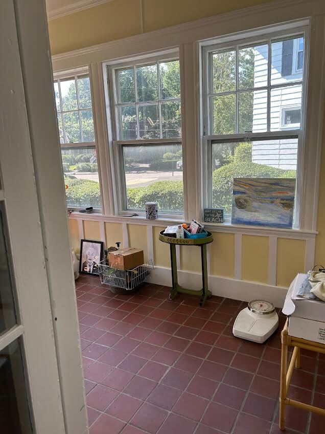 Sunny porch - 45 Orchard Cir