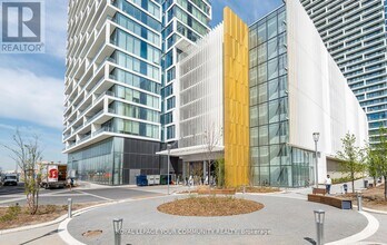 Building Photo - 5 Buttermill Ave.