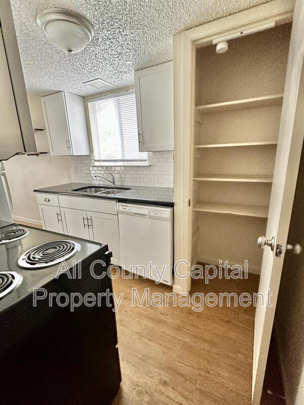 Foto del edificio - 3438 Willowrun Dr