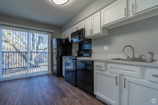 1BR, 1BA - Cocina 1 - Rolling Hills