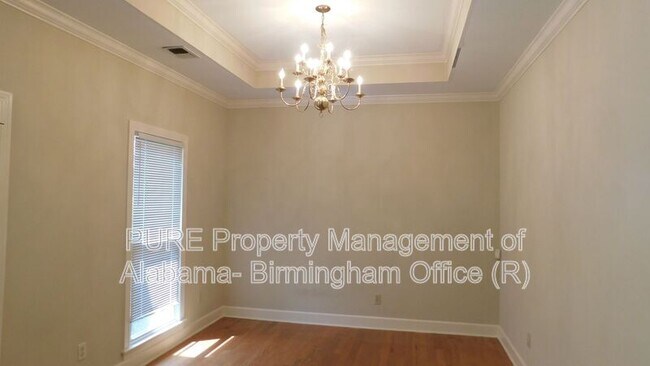 Building Photo - 5034 Lakeview Circle