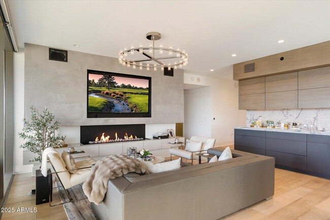 Foto del edificio - 7180 E Kierland Blvd