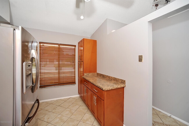 Foto del edificio - 905 Barbados Ave