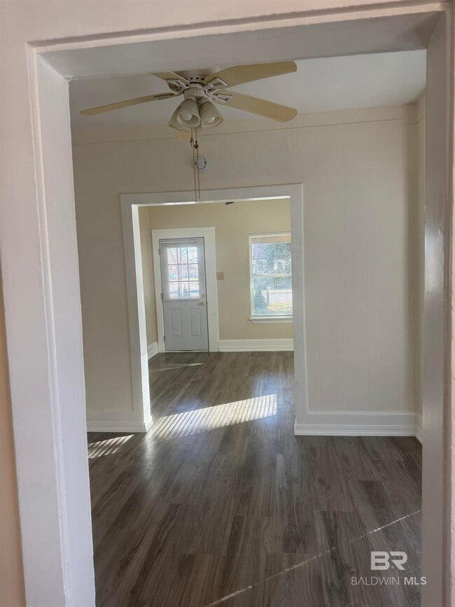 Building Photo - 18705 Florida St