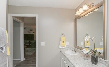 Building Photo - Caledon Apartments