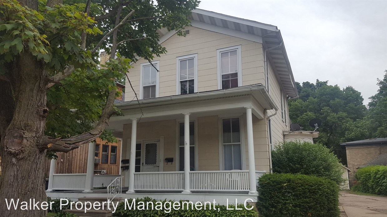 Primary Photo - 612 E Court St