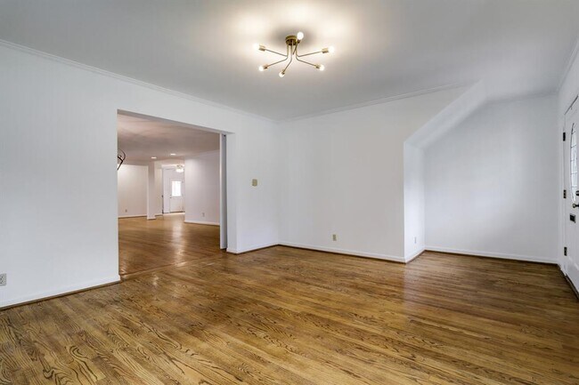 Foto del edificio - 6601 Brompton Rd