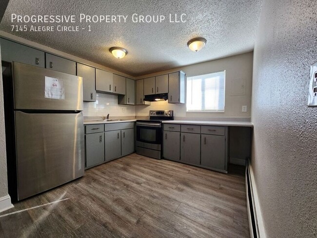 Foto del edificio - 7145 Alegre Cir