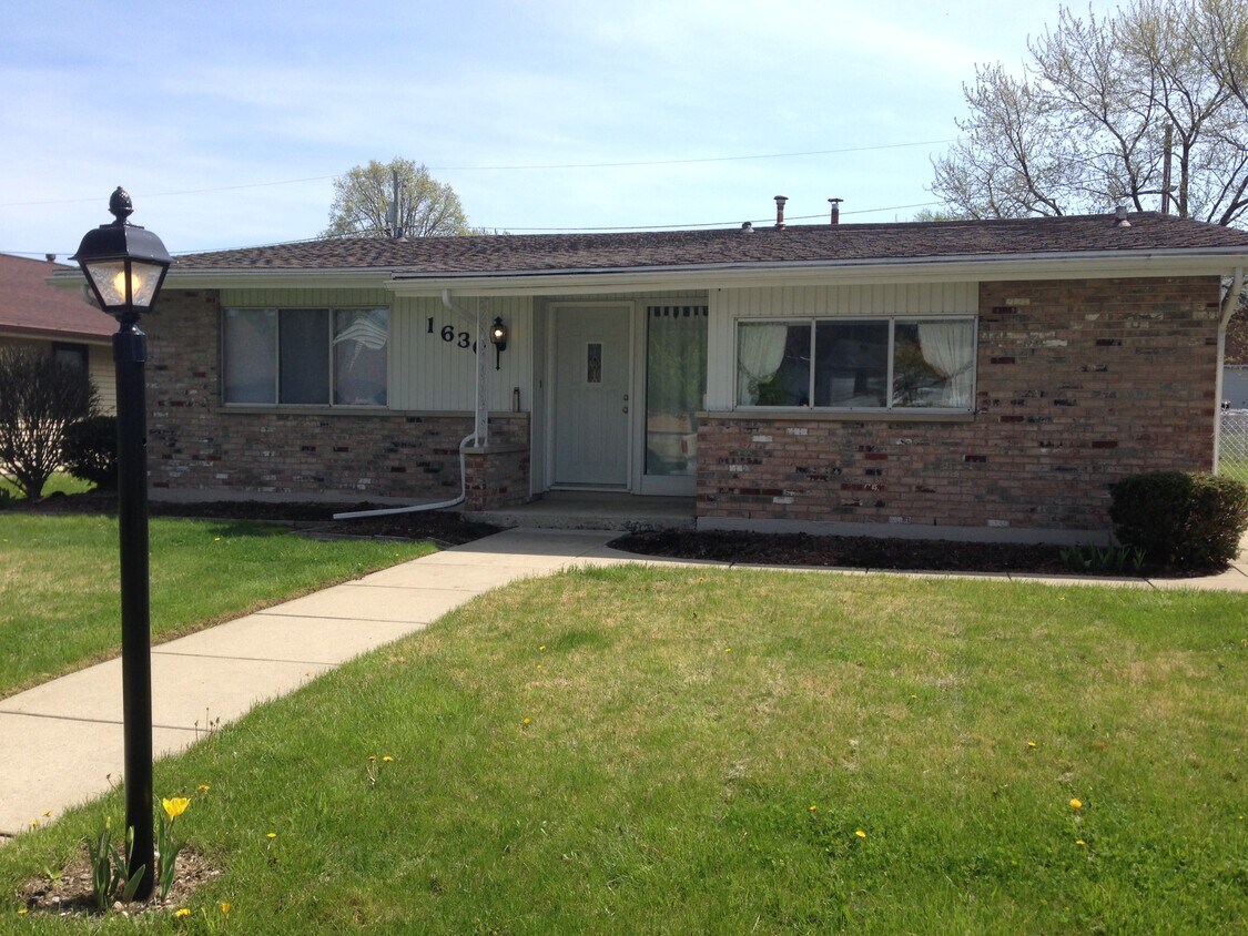 1630 Kenwood Ave, Fort Wayne, IN 46805 House Rental in Fort Wayne, IN