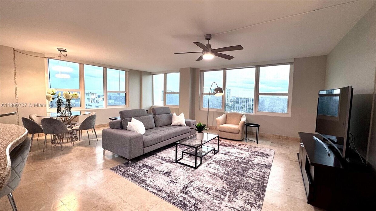 Foto principal - 3505 S Ocean Dr