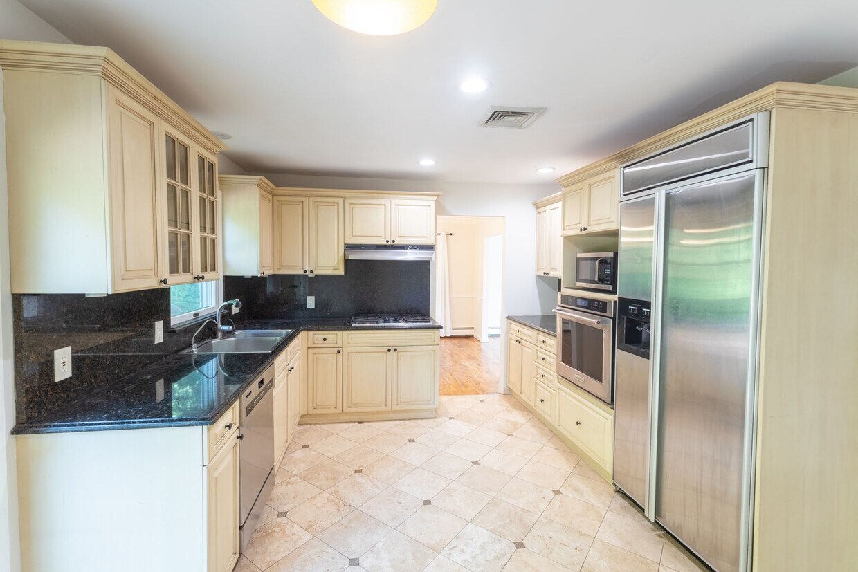 Primary Photo - Spacious 4 - Bedroom, 2 Bathroom (Full Hou...