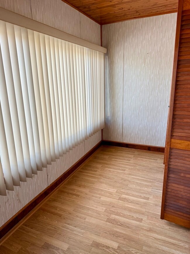 Foto del edificio - 3251 N Osage Ave