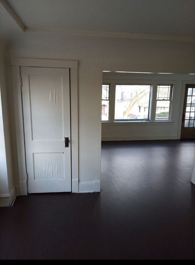 Foto del edificio - Get $300 off your first month’s rent– Ready for Move-In!