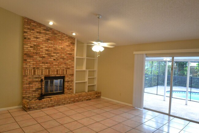Building Photo - 10117 Tarragon Dr