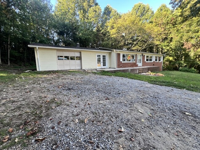 Building Photo - 3507 US-421