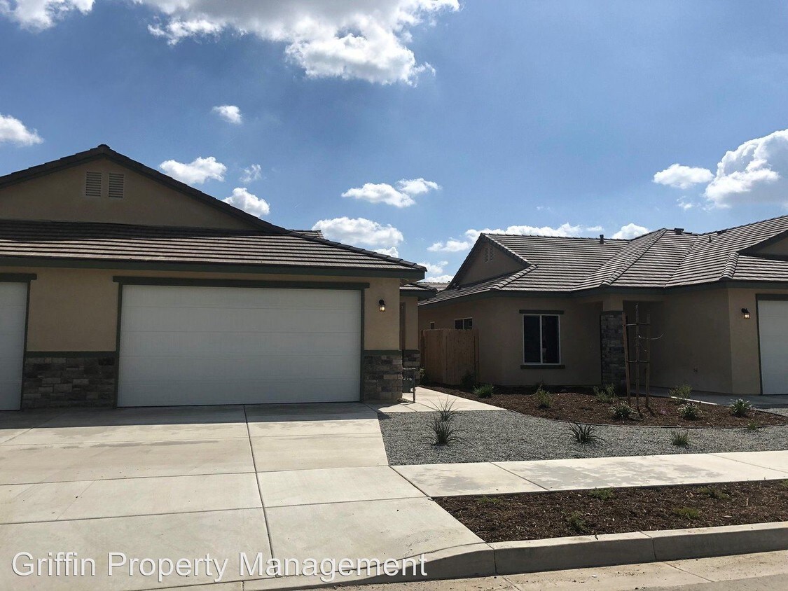 179 E Grand Ave, Porterville, CA 93257 Room for Rent in Porterville