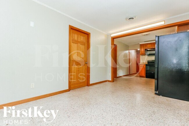 Foto del edificio - 1019 45th St N