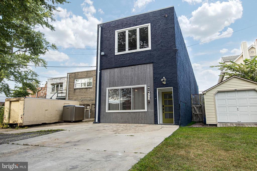 Primary Photo - 20 Haddon Ave