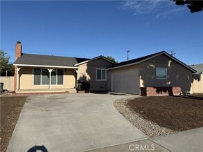 Building Photo - 7432 El Chino Cir
