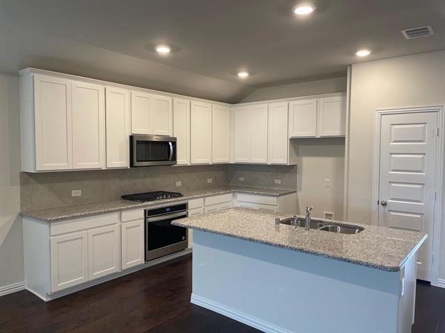 Foto del edificio - 5405 Fairdale Dr