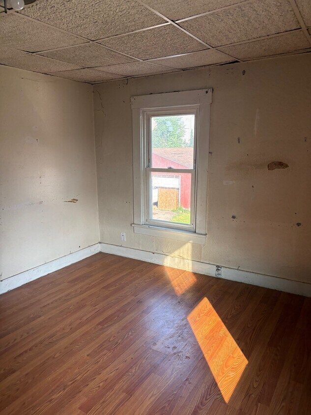 Building Photo - 116 Woodland Ave